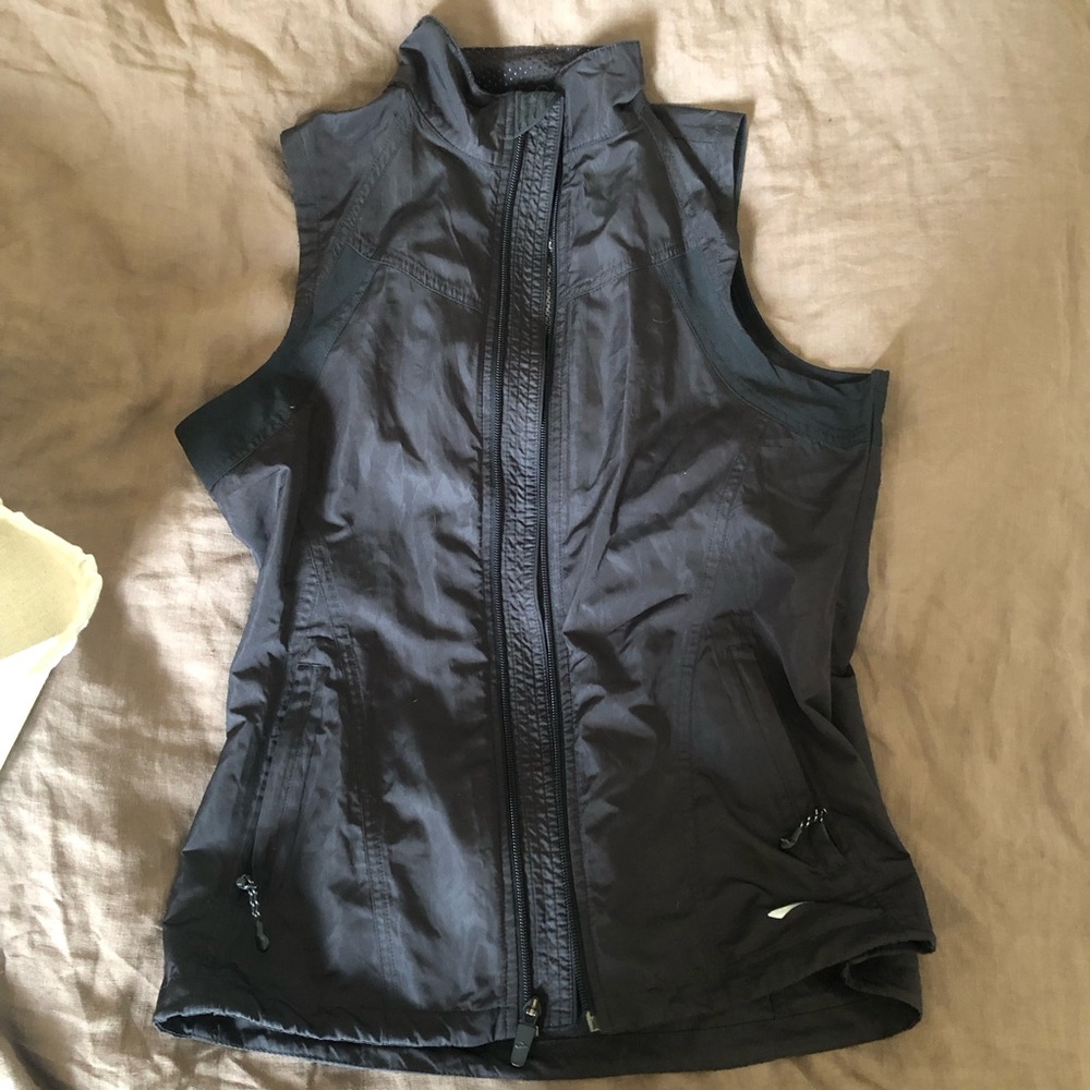Brooks running vest